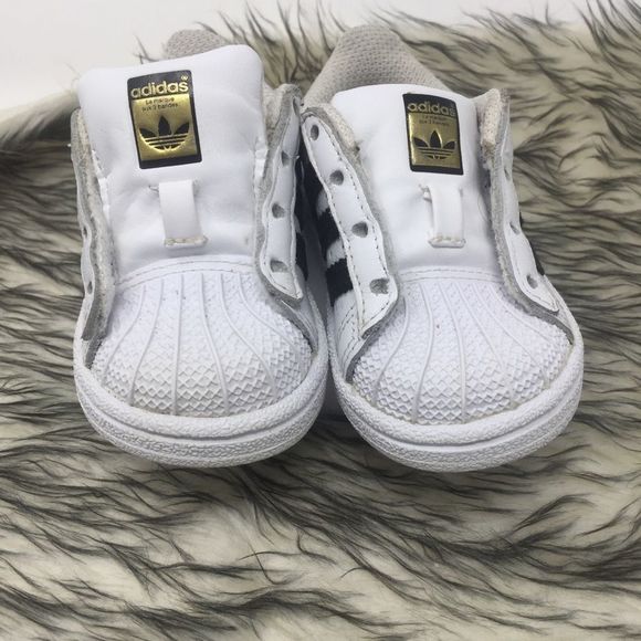 Adidas Superstar Baseline Sneakers Shoes Sz 4 - Picture 3 of 5